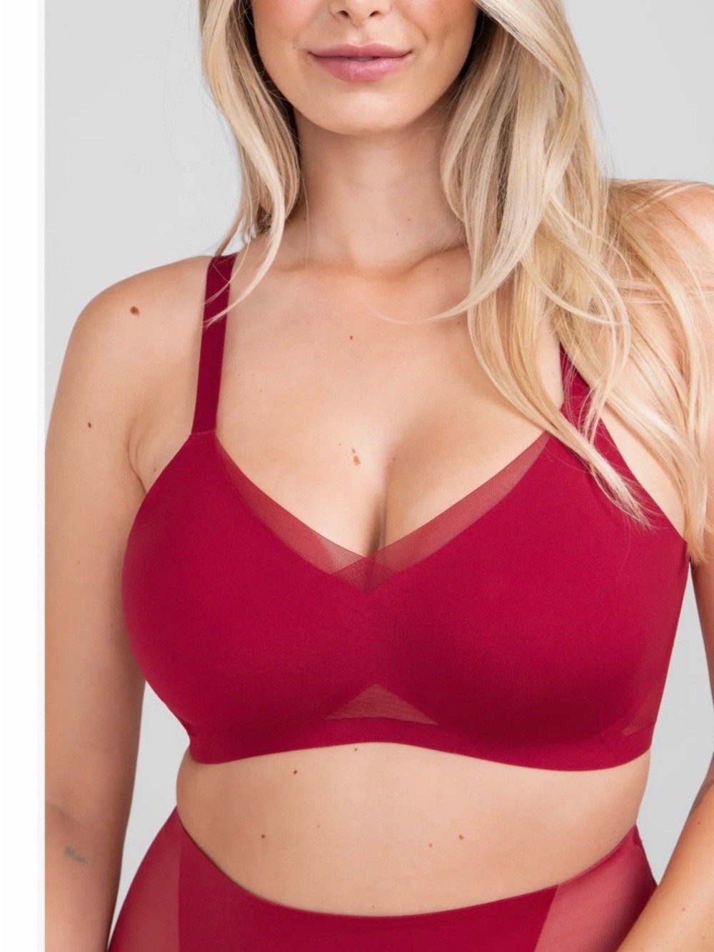 Honeylove Seamless Wireless Bralette in Burgundy Red